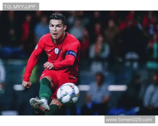 全球足球巨星汇聚一堂的传奇名单与成就回顾