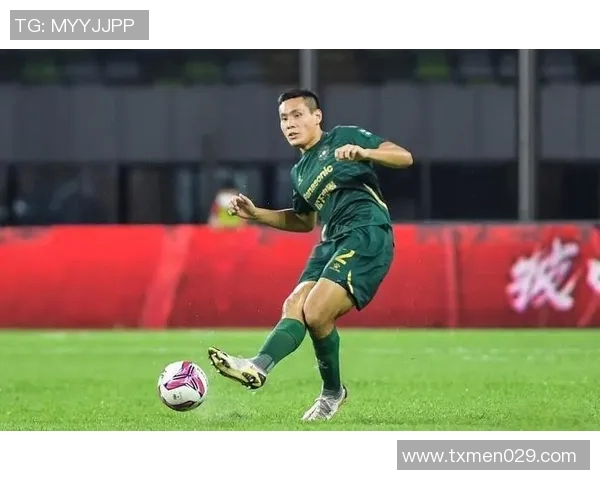 杭州足球队的蜕变之旅:从地方球队到世锦赛舞台的奋斗故事 杭州足球队的蜕变之旅:从地方球队到世锦赛舞台的奋斗故事